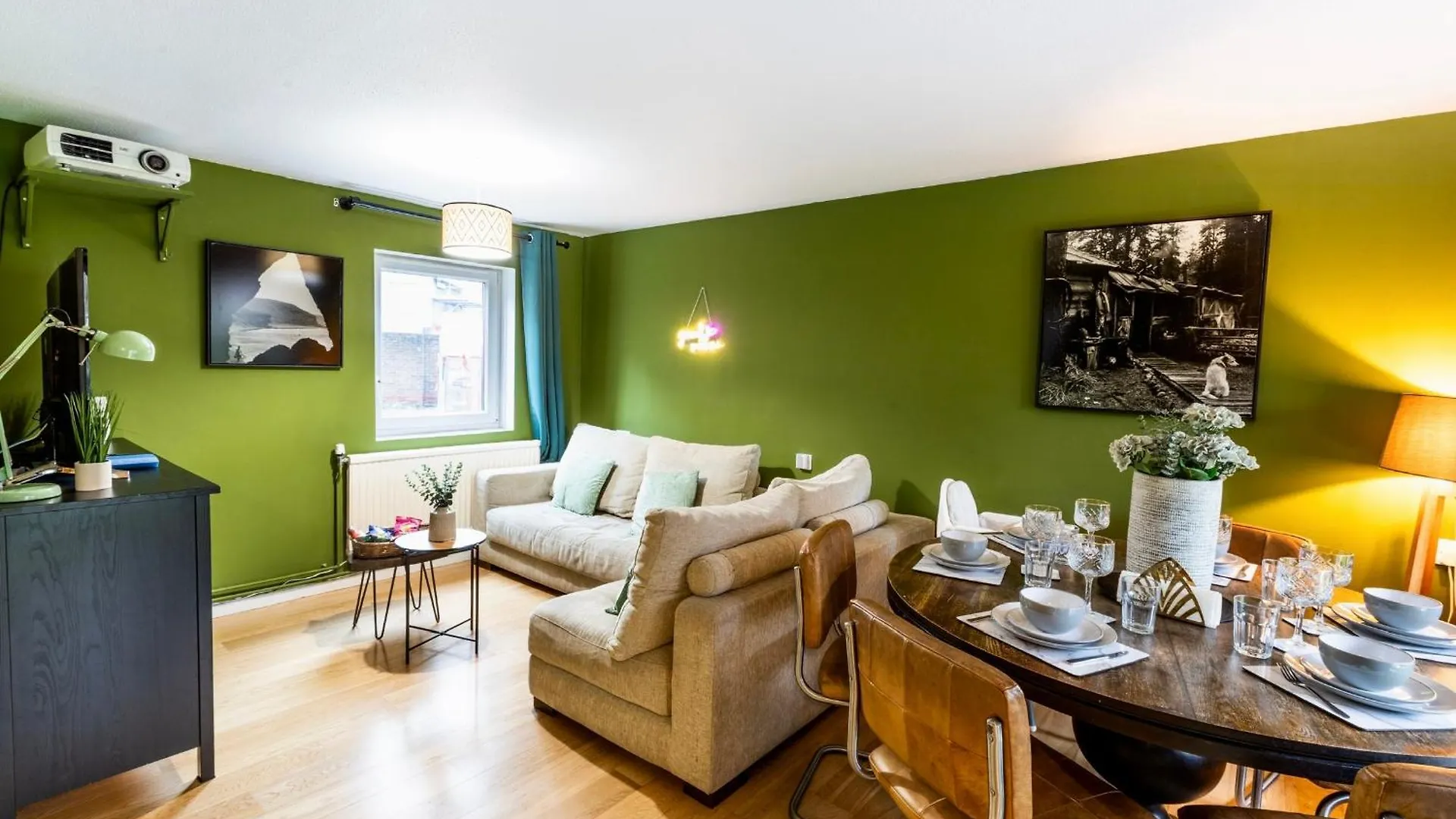 Appartement 5 Star London Bridge Apt, Luxury Retreat W Parking -Mobile Rate Offers- Genius Offers-Wifi-Families-Netflix-City Centre!